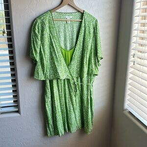 H&M Mama wrap dress in green floral size XXL